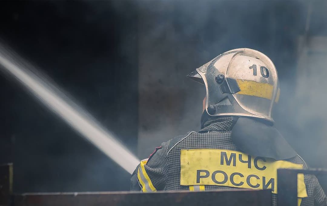 Зеленський підтвердив ураження нафтобази та інших важливих об'єктів в Росії