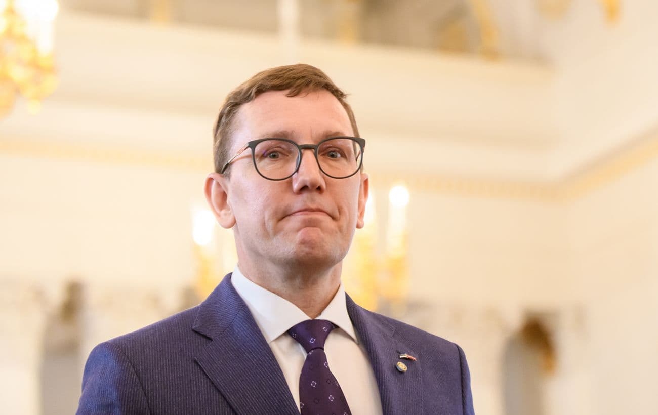 Естонія звинуватила Росію у підпалі заводу, що постачає техніку Україні