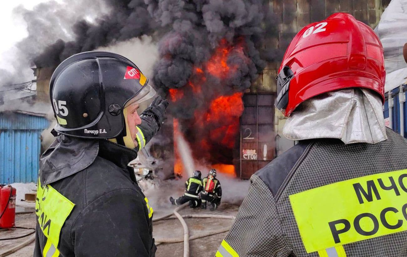 У Пермі спалахнула пожежа на одному з найбільших НПЗ Росії