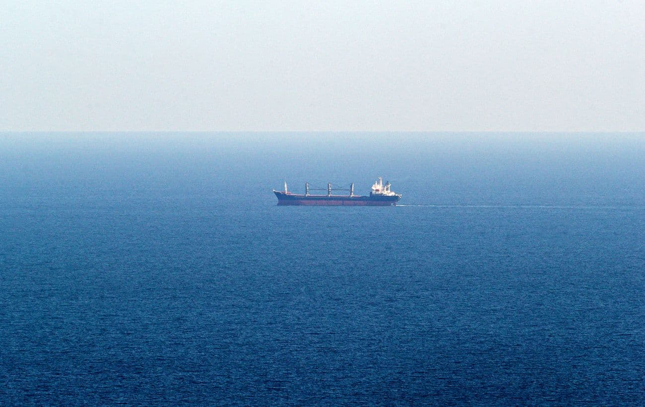 Росія атакувала цивільне судно у Чорному морі, є загиблий та поранені